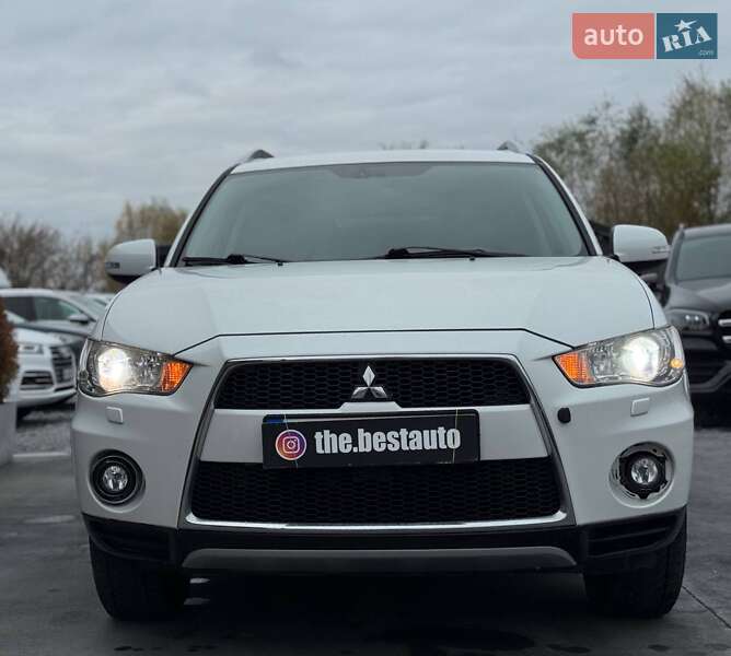 Позашляховик / Кросовер Mitsubishi Outlander 2010 в Рівному