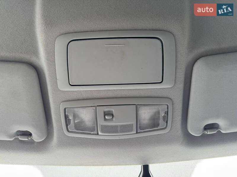 Позашляховик / Кросовер Mitsubishi Outlander 2010 в Рівному