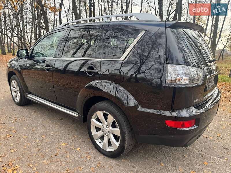 Позашляховик / Кросовер Mitsubishi Outlander 2011 в Охтирці