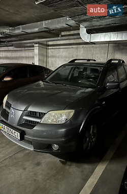 Позашляховик / Кросовер Mitsubishi Outlander 2007 в Києві