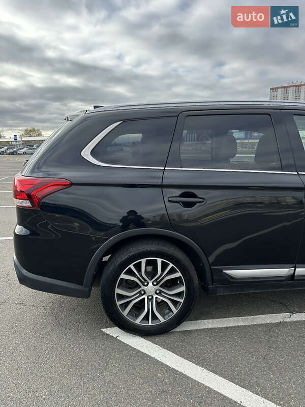 Внедорожник / Кроссовер Mitsubishi Outlander 2017 в Киеве фото 20 Внедорожник / Кроссовер Mitsubishi Outlander 2017 в Киеве