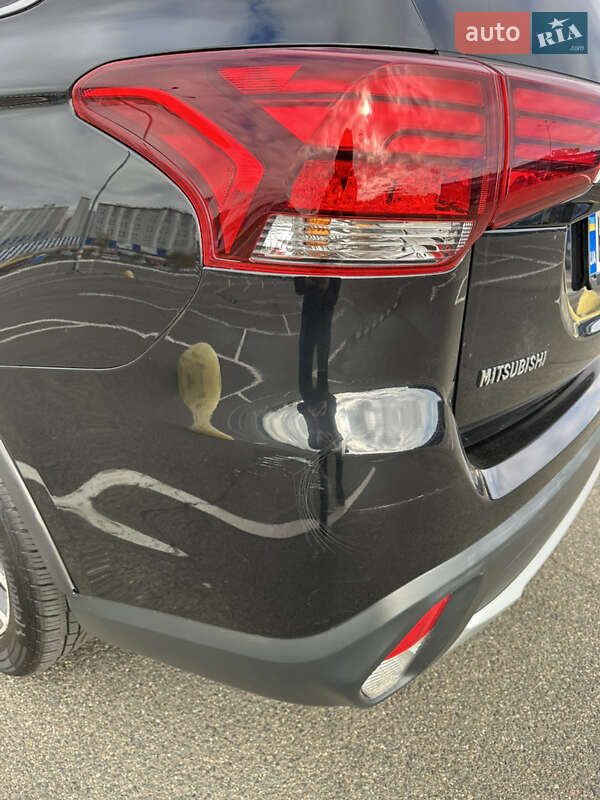 Внедорожник / Кроссовер Mitsubishi Outlander 2017 в Киеве фото 23 Внедорожник / Кроссовер Mitsubishi Outlander 2017 в Киеве