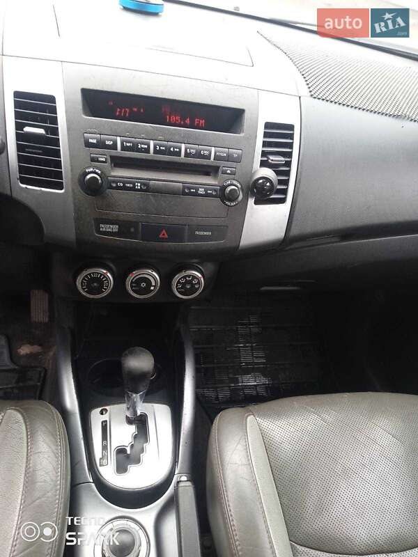 Внедорожник / Кроссовер Mitsubishi Outlander 2008 в Корюковке