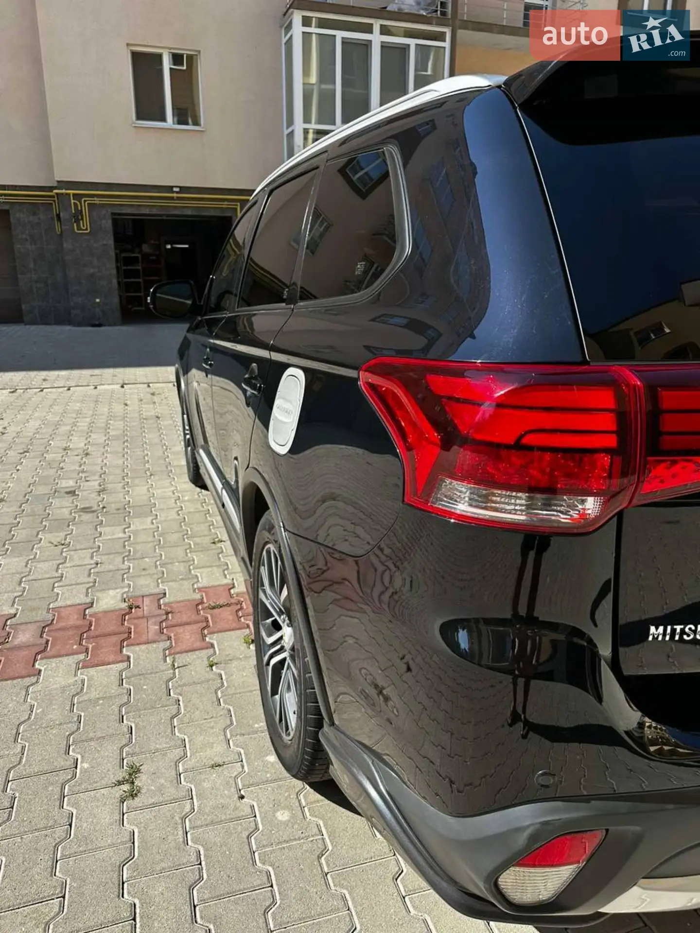 2015 Mitsubishi Outlander - мініатюра 10