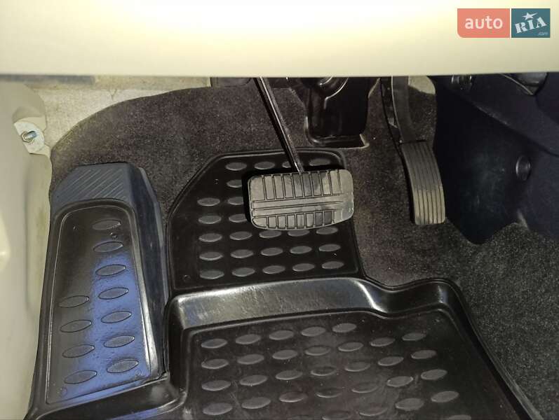 Внедорожник / Кроссовер Mitsubishi Outlander 2008 в Хмельницком фото 25 Внедорожник / Кроссовер Mitsubishi Outlander 2008 в Хмельницком