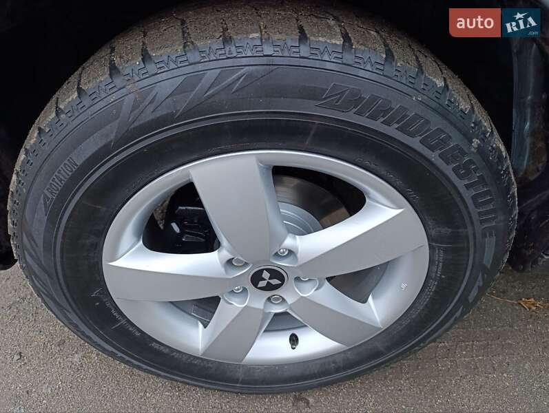 Внедорожник / Кроссовер Mitsubishi Outlander 2008 в Хмельницком фото 43 Внедорожник / Кроссовер Mitsubishi Outlander 2008 в Хмельницком