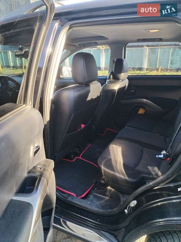 Внедорожник / Кроссовер Mitsubishi Outlander 2008 в Житомире