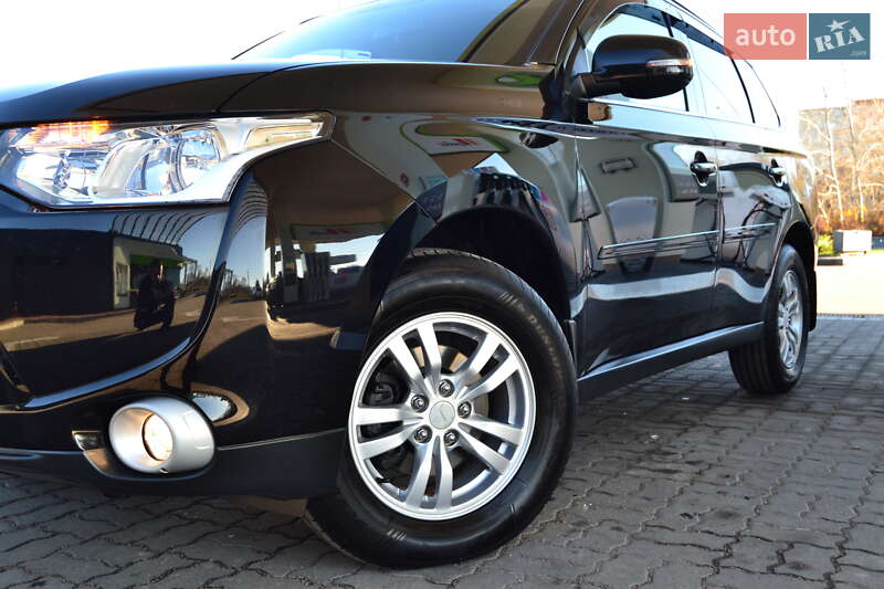 Внедорожник / Кроссовер Mitsubishi Outlander 2013 в Дрогобыче