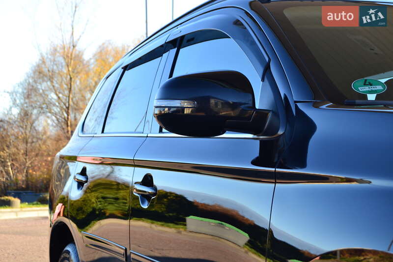 Внедорожник / Кроссовер Mitsubishi Outlander 2013 в Дрогобыче