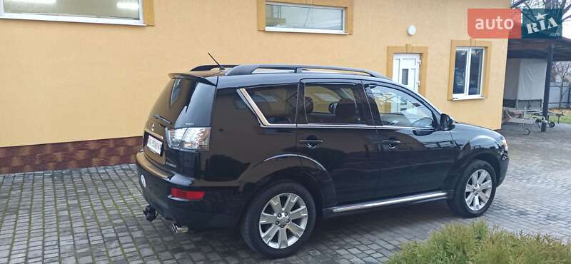 Внедорожник / Кроссовер Mitsubishi Outlander 2011 в Черновцах фото 4 Внедорожник / Кроссовер Mitsubishi Outlander 2011 в Черновцах