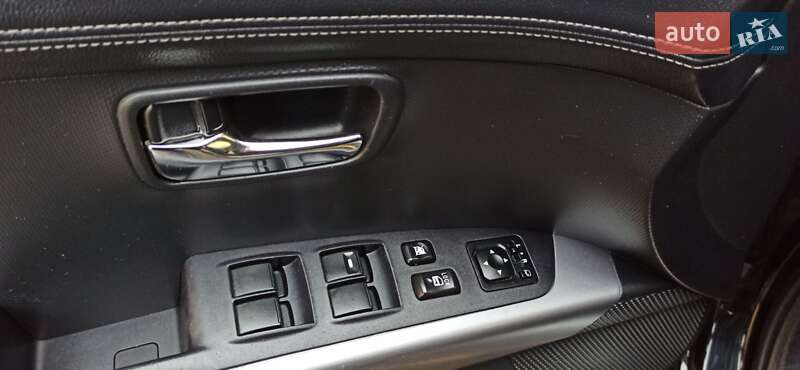 Внедорожник / Кроссовер Mitsubishi Outlander 2011 в Черновцах фото 19 Внедорожник / Кроссовер Mitsubishi Outlander 2011 в Черновцах
