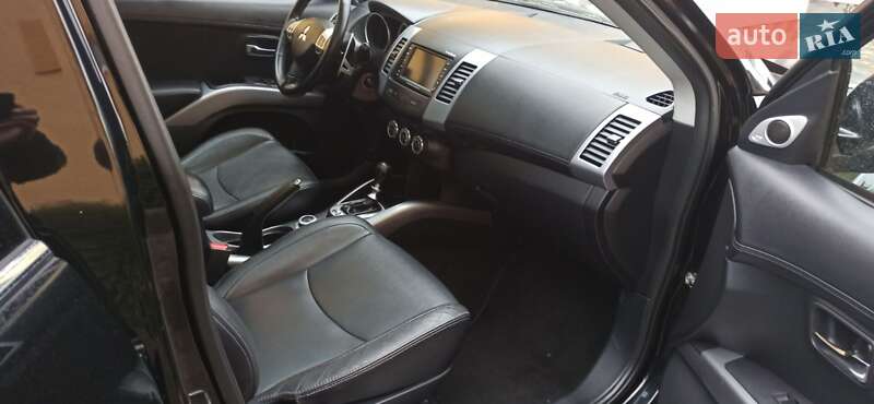Внедорожник / Кроссовер Mitsubishi Outlander 2011 в Черновцах фото 35 Внедорожник / Кроссовер Mitsubishi Outlander 2011 в Черновцах