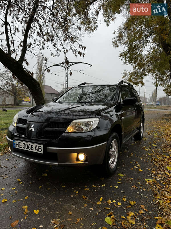 Внедорожник / Кроссовер Mitsubishi Outlander 2008 в Николаеве