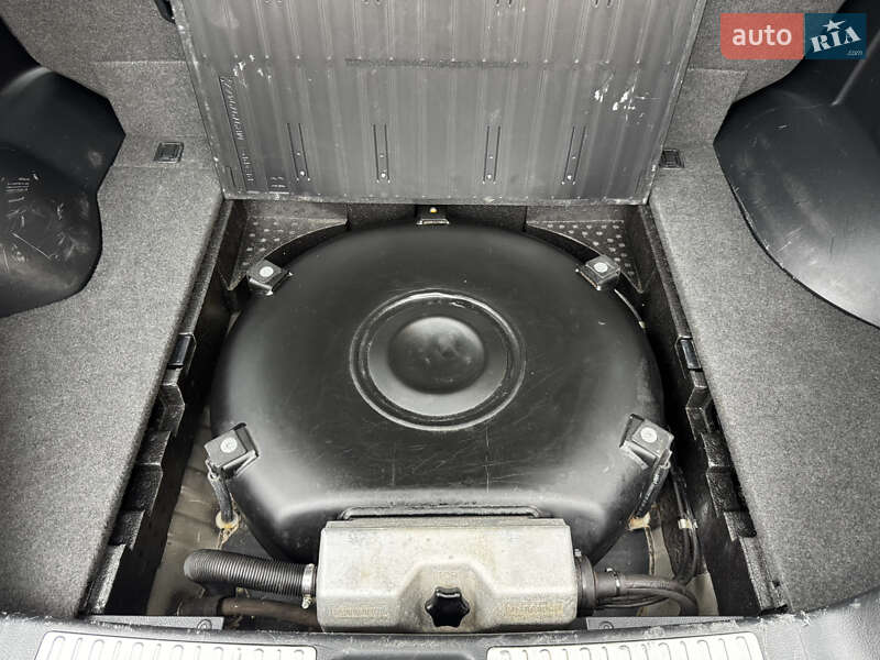 Внедорожник / Кроссовер Mitsubishi Outlander 2008 в Николаеве