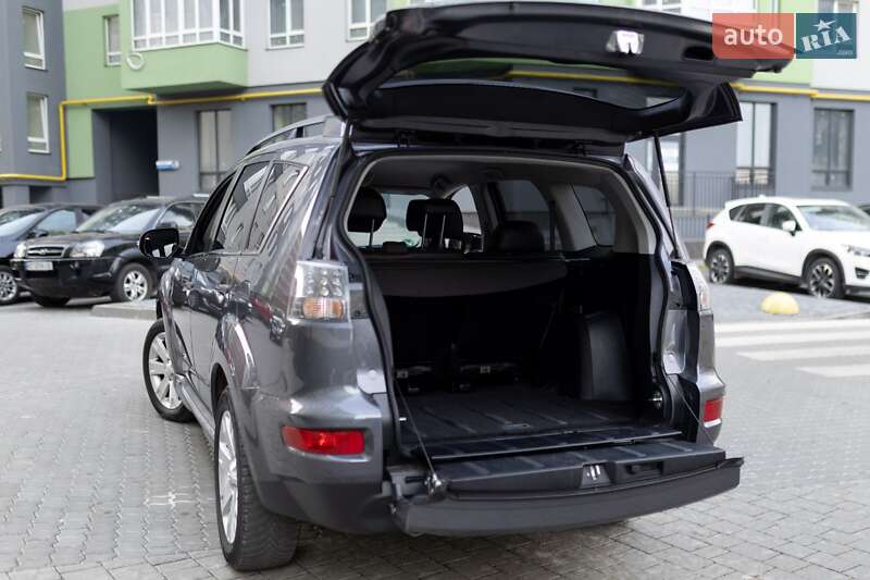 Внедорожник / Кроссовер Mitsubishi Outlander 2011 в Ивано-Франковске фото 16 Внедорожник / Кроссовер Mitsubishi Outlander 2011 в Ивано-Франковске