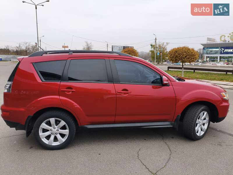 Внедорожник / Кроссовер Mitsubishi Outlander 2012 в Кривом Роге фото 5 Внедорожник / Кроссовер Mitsubishi Outlander 2012 в Кривом Роге