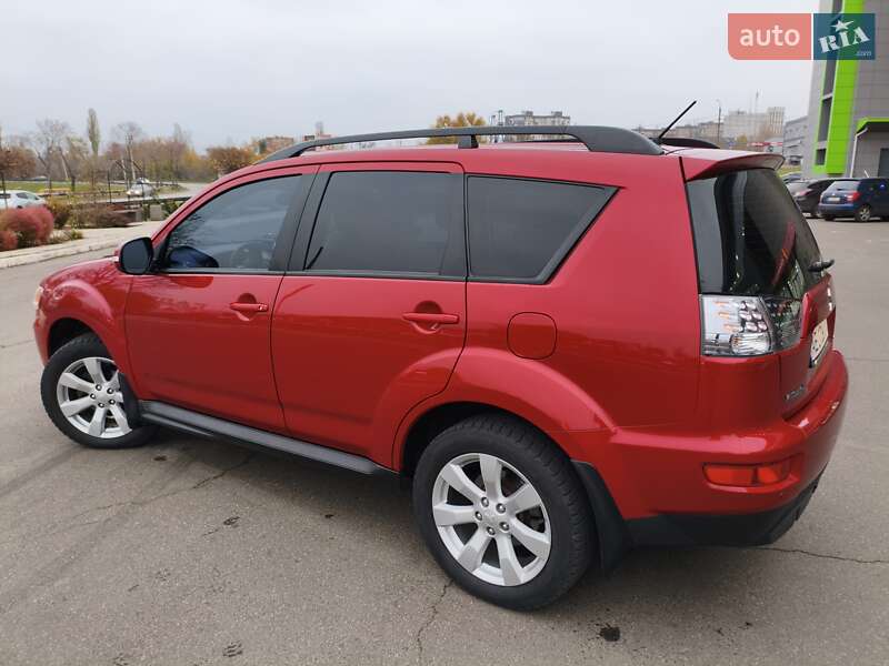 Внедорожник / Кроссовер Mitsubishi Outlander 2012 в Кривом Роге фото 13 Внедорожник / Кроссовер Mitsubishi Outlander 2012 в Кривом Роге