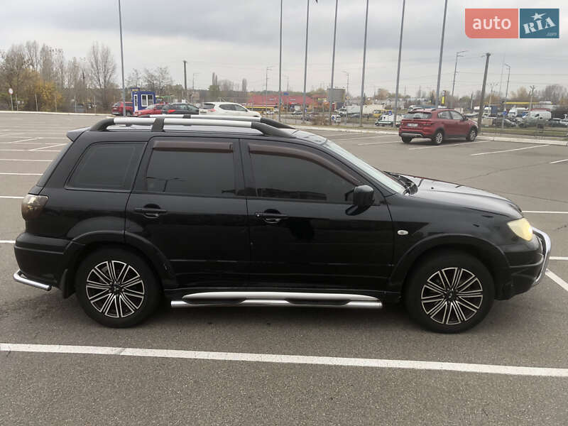 Внедорожник / Кроссовер Mitsubishi Outlander 2007 в Киеве