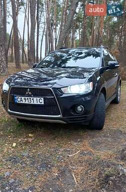 Внедорожник / Кроссовер Mitsubishi Outlander 2010 в Звенигородке