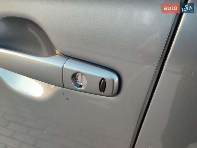 Внедорожник / Кроссовер Mitsubishi Outlander 2013 в Львове