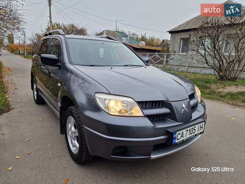 Внедорожник / Кроссовер Mitsubishi Outlander 2006 в Черкассах фото 2 Внедорожник / Кроссовер Mitsubishi Outlander 2006 в Черкассах