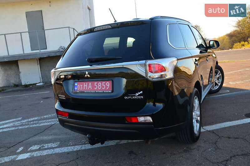 Позашляховик / Кросовер Mitsubishi Outlander 2013 в Дрогобичі фото 35 Позашляховик / Кросовер Mitsubishi Outlander 2013 в Дрогобичі