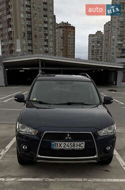 Внедорожник / Кроссовер Mitsubishi Outlander 2011 в Киеве