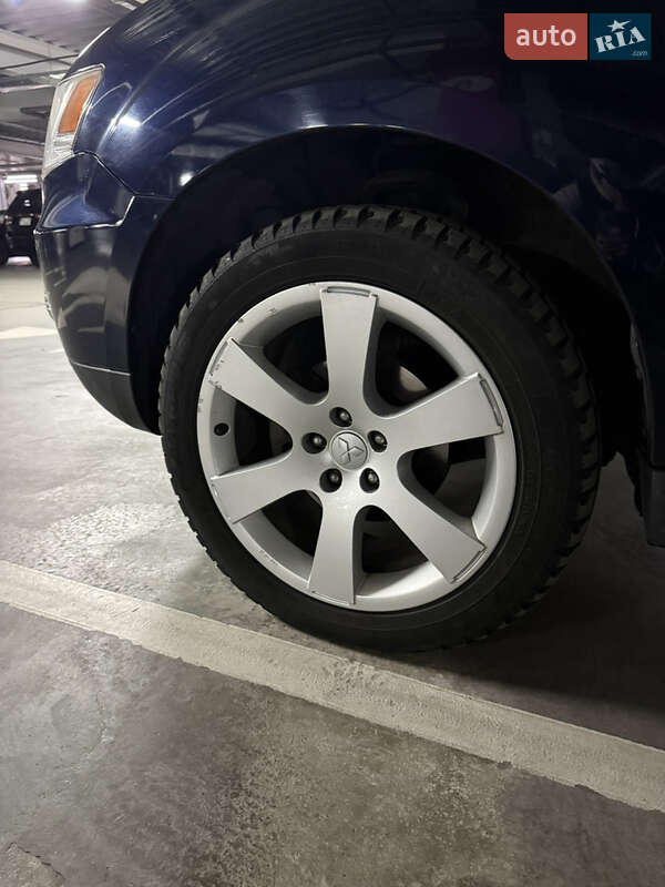 Позашляховик / Кросовер Mitsubishi Outlander 2011 в Києві фото 5 Позашляховик / Кросовер Mitsubishi Outlander 2011 в Києві