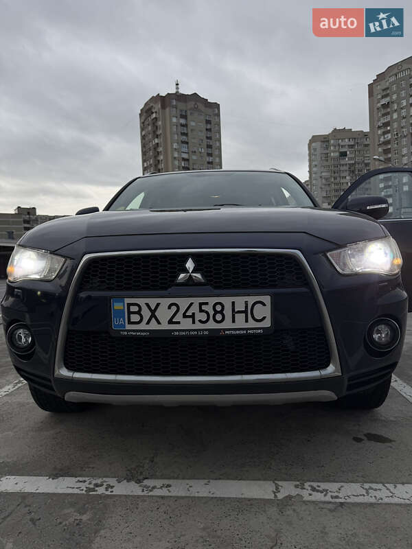 Позашляховик / Кросовер Mitsubishi Outlander 2011 в Києві фото 10 Позашляховик / Кросовер Mitsubishi Outlander 2011 в Києві