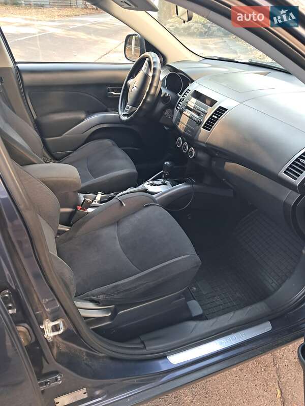 Внедорожник / Кроссовер Mitsubishi Outlander 2008 в Черкассах