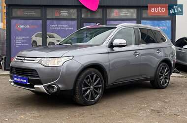 Внедорожник / Кроссовер Mitsubishi Outlander 2015 в Виннице