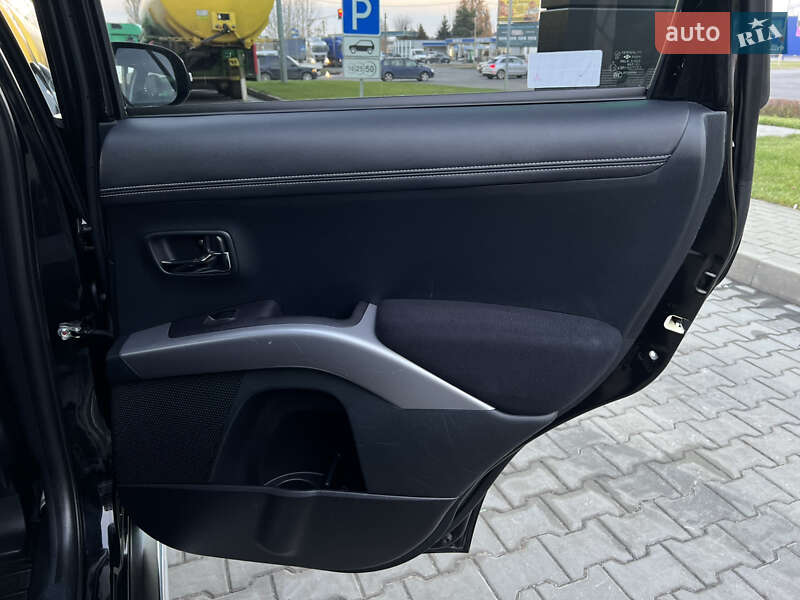 Позашляховик / Кросовер Mitsubishi Outlander 2012 в Ковелі фото 80 Позашляховик / Кросовер Mitsubishi Outlander 2012 в Ковелі