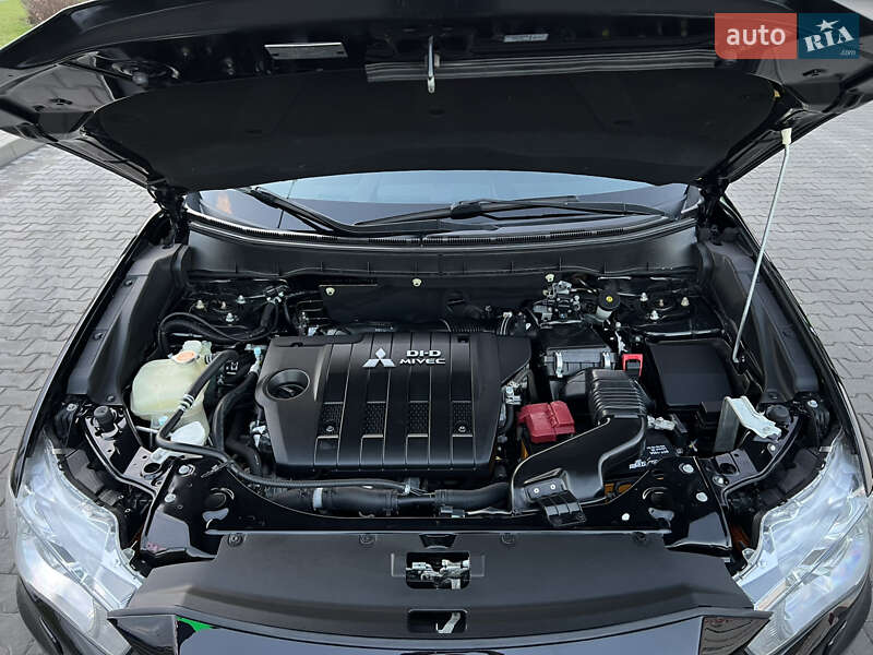 Позашляховик / Кросовер Mitsubishi Outlander 2012 в Ковелі фото 94 Позашляховик / Кросовер Mitsubishi Outlander 2012 в Ковелі