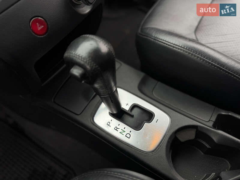 Внедорожник / Кроссовер Mitsubishi Outlander 2006 в Киеве фото 35 Внедорожник / Кроссовер Mitsubishi Outlander 2006 в Киеве