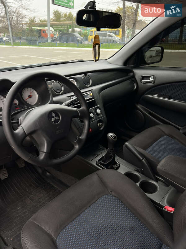 Позашляховик / Кросовер Mitsubishi Outlander 2008 в Одесі фото 13 Позашляховик / Кросовер Mitsubishi Outlander 2008 в Одесі