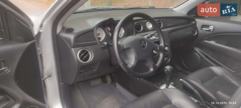 Внедорожник / Кроссовер Mitsubishi Outlander 2007 в Киеве фото 12 Внедорожник / Кроссовер Mitsubishi Outlander 2007 в Киеве