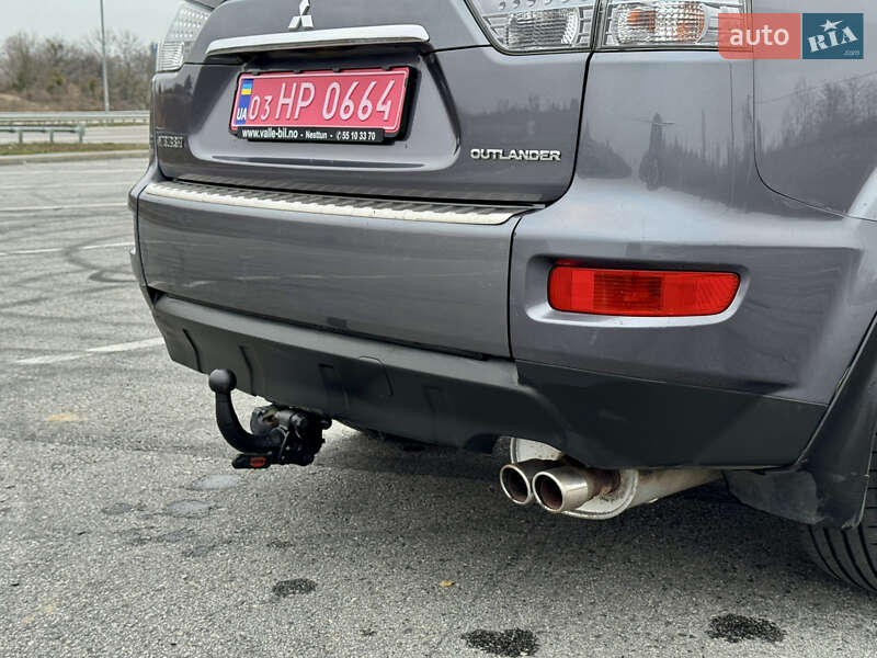 Внедорожник / Кроссовер Mitsubishi Outlander 2011 в Полтаве