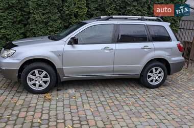 Внедорожник / Кроссовер Mitsubishi Outlander 2006 в Ровно