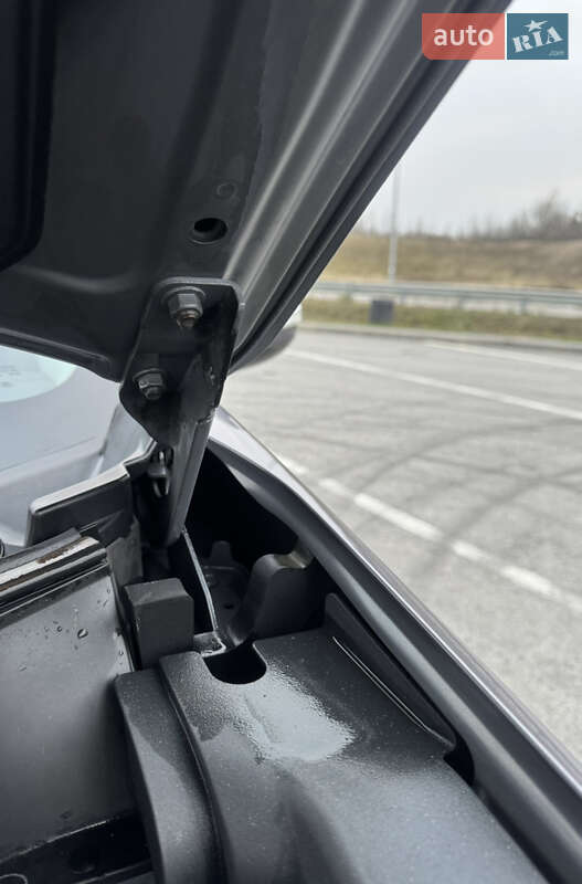 Внедорожник / Кроссовер Mitsubishi Outlander 2011 в Полтаве