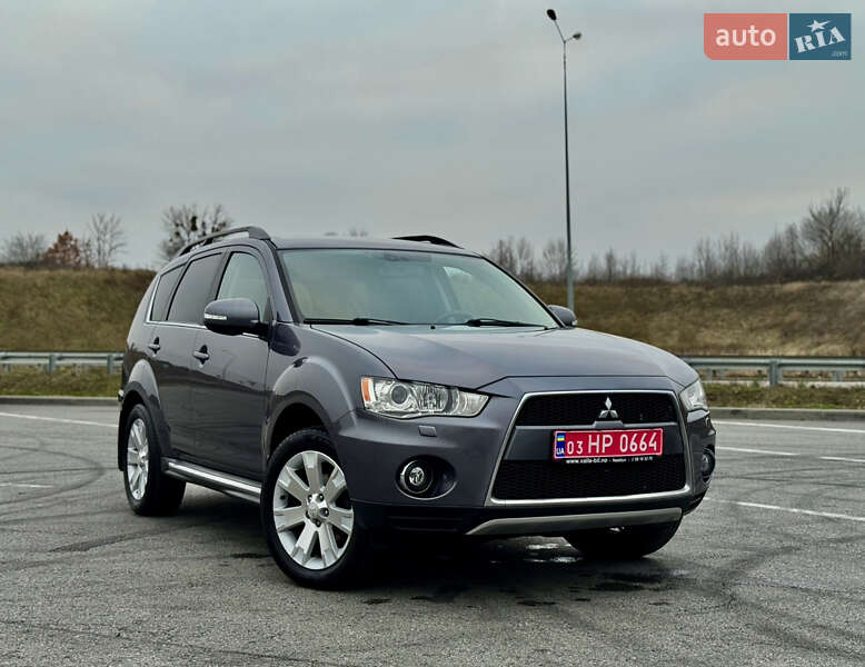 Внедорожник / Кроссовер Mitsubishi Outlander 2011 в Полтаве