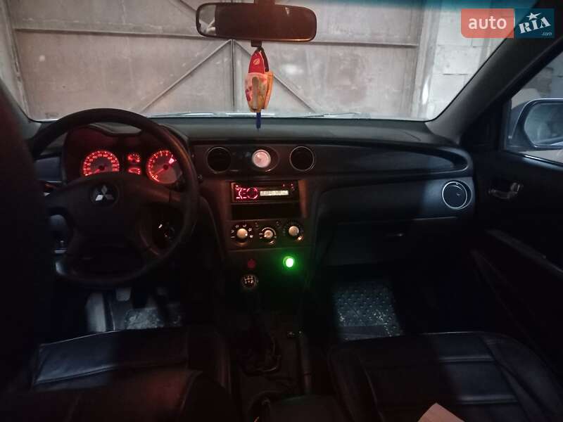 Внедорожник / Кроссовер Mitsubishi Outlander 2008 в Полонном фото 2 Внедорожник / Кроссовер Mitsubishi Outlander 2008 в Полонном