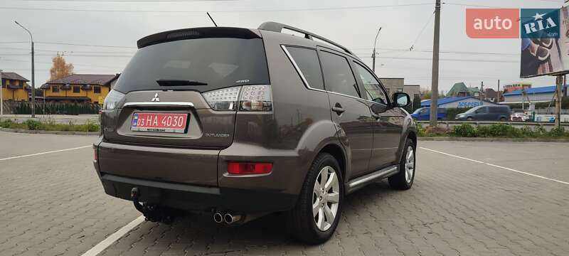 Внедорожник / Кроссовер Mitsubishi Outlander 2011 в Луцке фото 5 Внедорожник / Кроссовер Mitsubishi Outlander 2011 в Луцке