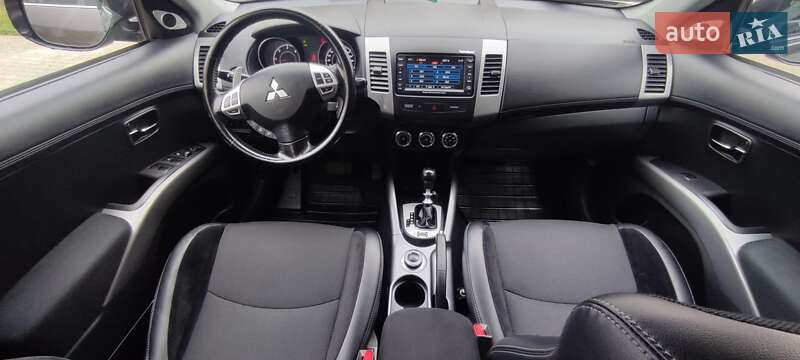 Внедорожник / Кроссовер Mitsubishi Outlander 2011 в Луцке фото 13 Внедорожник / Кроссовер Mitsubishi Outlander 2011 в Луцке