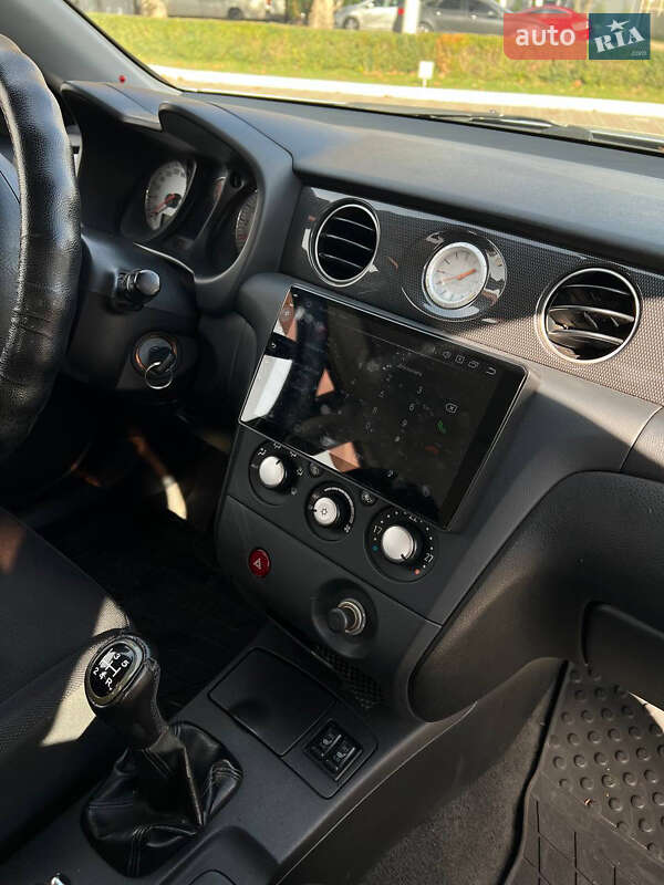 Внедорожник / Кроссовер Mitsubishi Outlander 2008 в Сумах фото 10 Внедорожник / Кроссовер Mitsubishi Outlander 2008 в Сумах