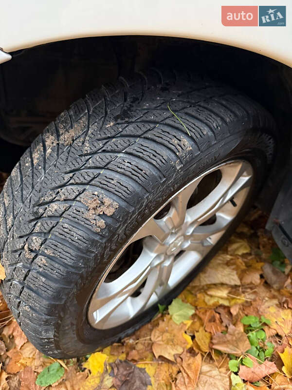 Внедорожник / Кроссовер Mitsubishi Outlander 2012 в Ровно