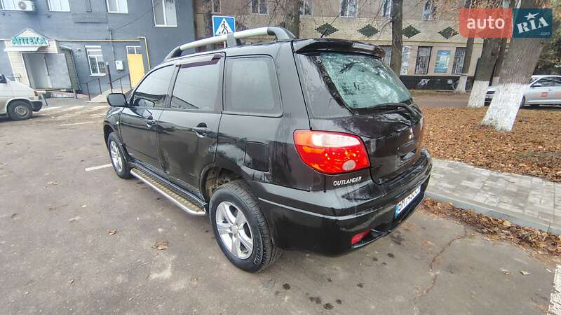 Позашляховик / Кросовер Mitsubishi Outlander 2005 в Ромнах