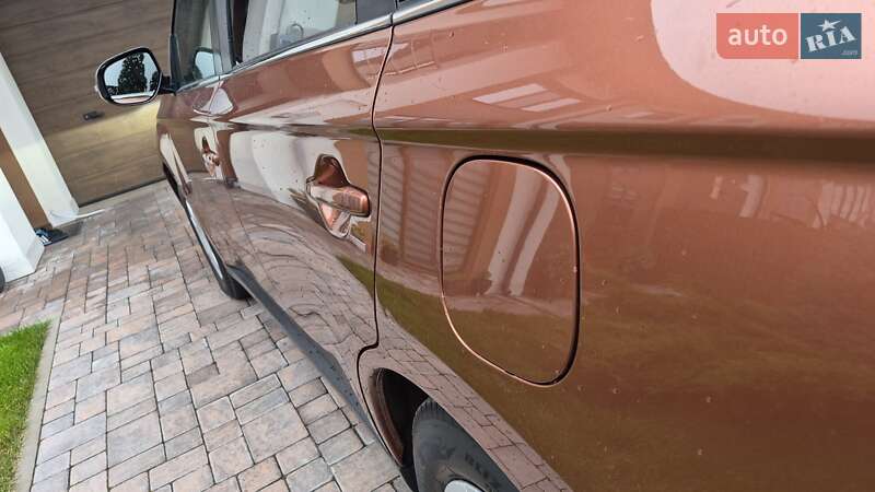 Внедорожник / Кроссовер Mitsubishi Outlander 2013 в Ровно фото 51 Внедорожник / Кроссовер Mitsubishi Outlander 2013 в Ровно