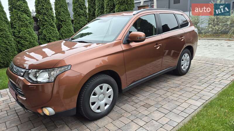 Внедорожник / Кроссовер Mitsubishi Outlander 2013 в Ровно фото 63 Внедорожник / Кроссовер Mitsubishi Outlander 2013 в Ровно