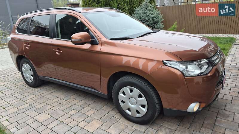 Внедорожник / Кроссовер Mitsubishi Outlander 2013 в Ровно фото 67 Внедорожник / Кроссовер Mitsubishi Outlander 2013 в Ровно