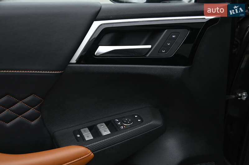 Позашляховик / Кросовер Mitsubishi Outlander 2023 в Бердичеві